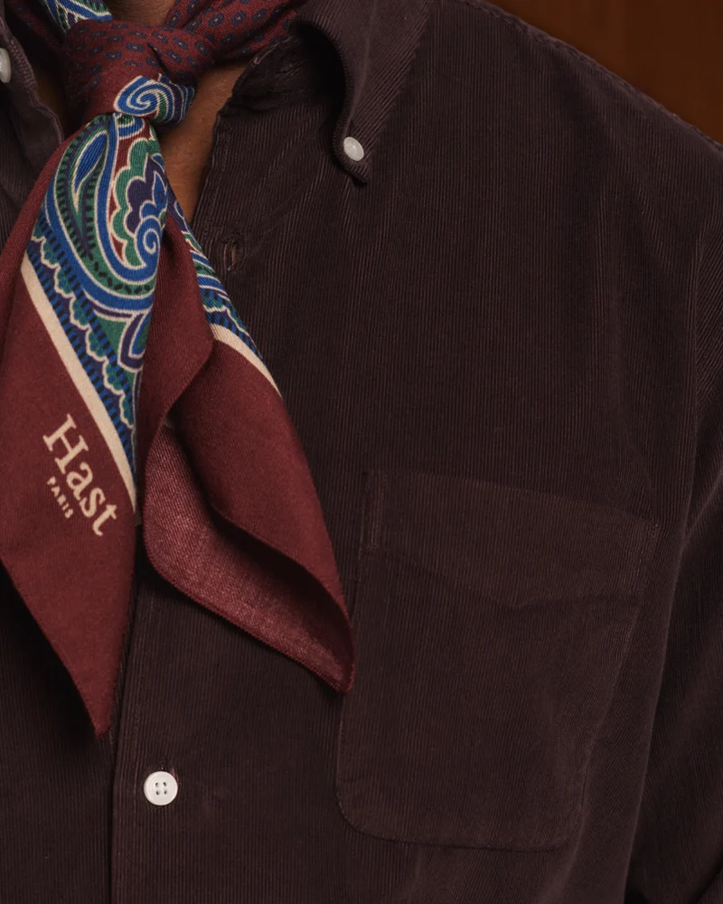 Chemise décontractée en velours côtelé bordeaux