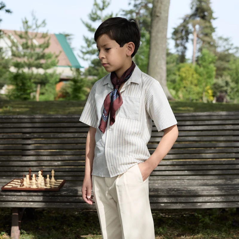 Chemise enfant à manches courtes écru à rayures bleues