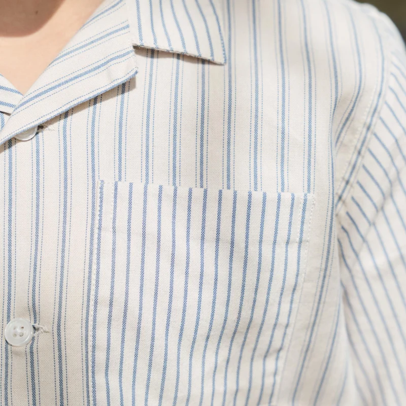 Chemise enfant à manches courtes écru à rayures bleues