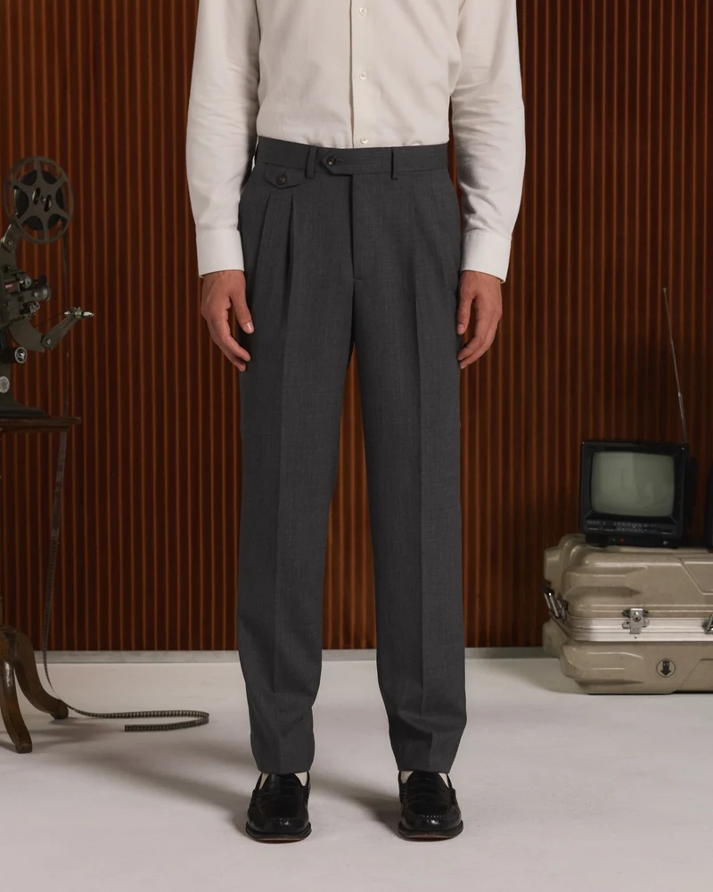 Pantalon à pinces en laine gris anthracite