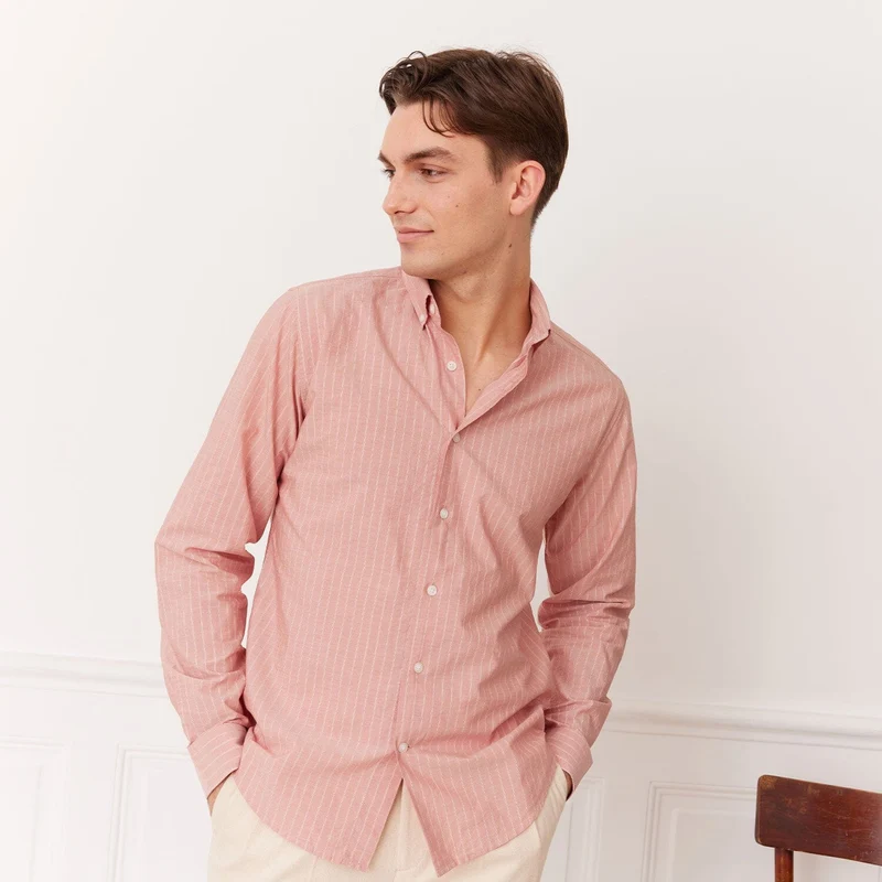 Chemise rose à rayures