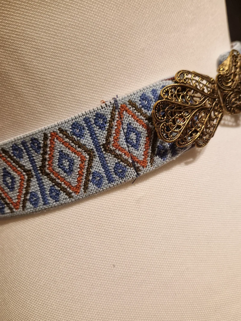 Trachtengürtel Stretch Goldstich hellblau/orange/gold