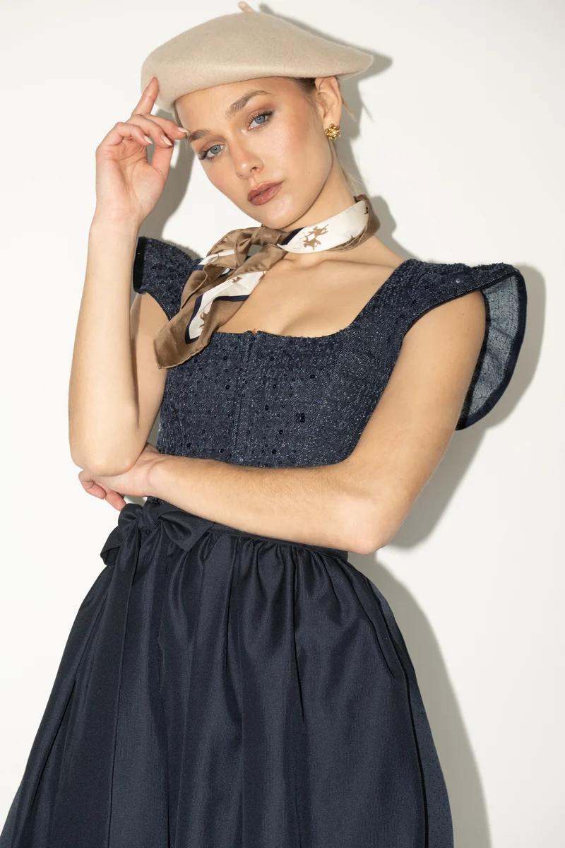 Dirndl Viktoria