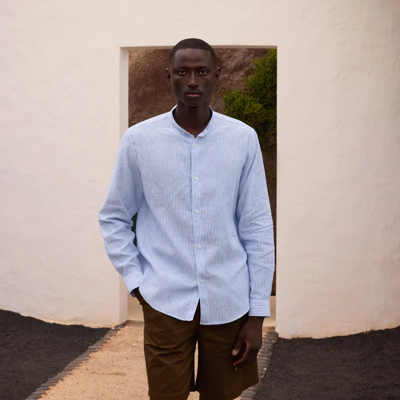 Chemise en coton et lin à rayures bleues