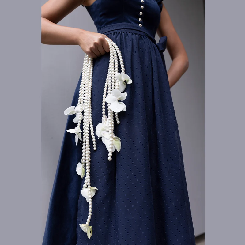 Madame Marie Dirndl Soralyn Dark Night Flügelarm 75cm