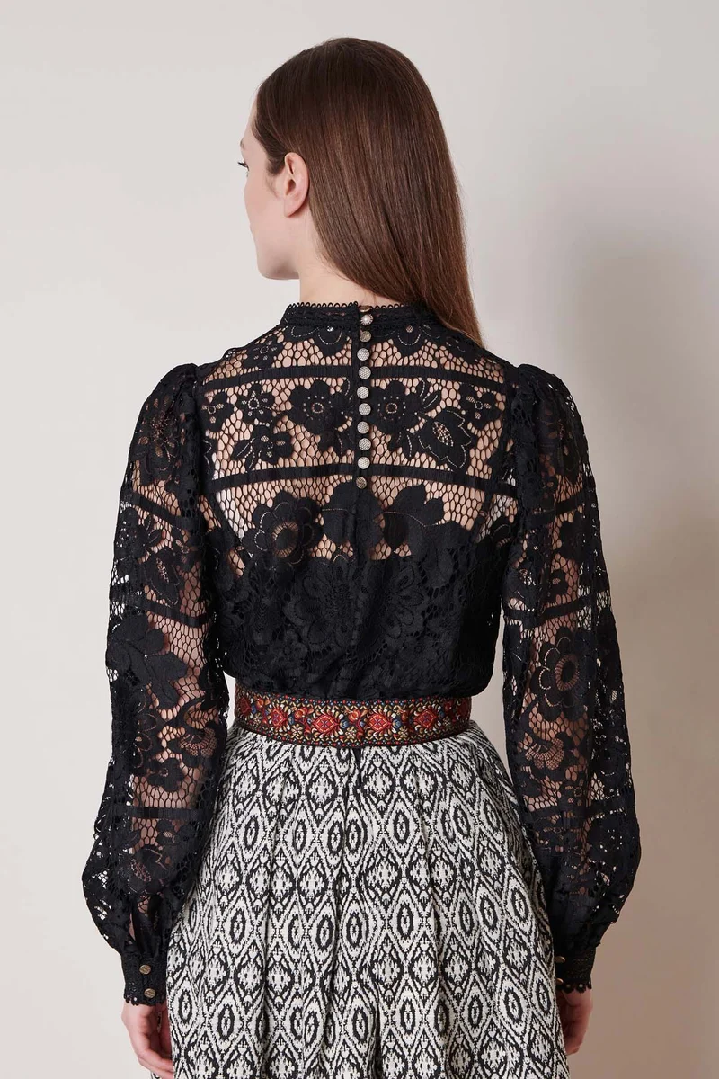 Trachtenbluse Loredina schwarz Spitze