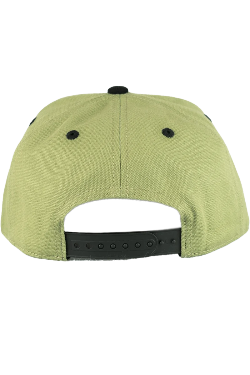 Herren Snapback-Cap mit brüllender Bären-Applikation - oliv