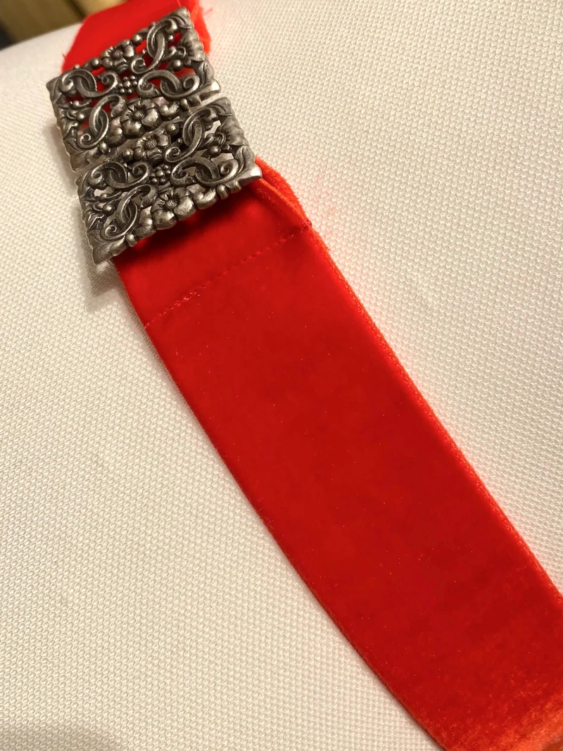Trachtengürtel Samt Stretch Goldstich rot/silber