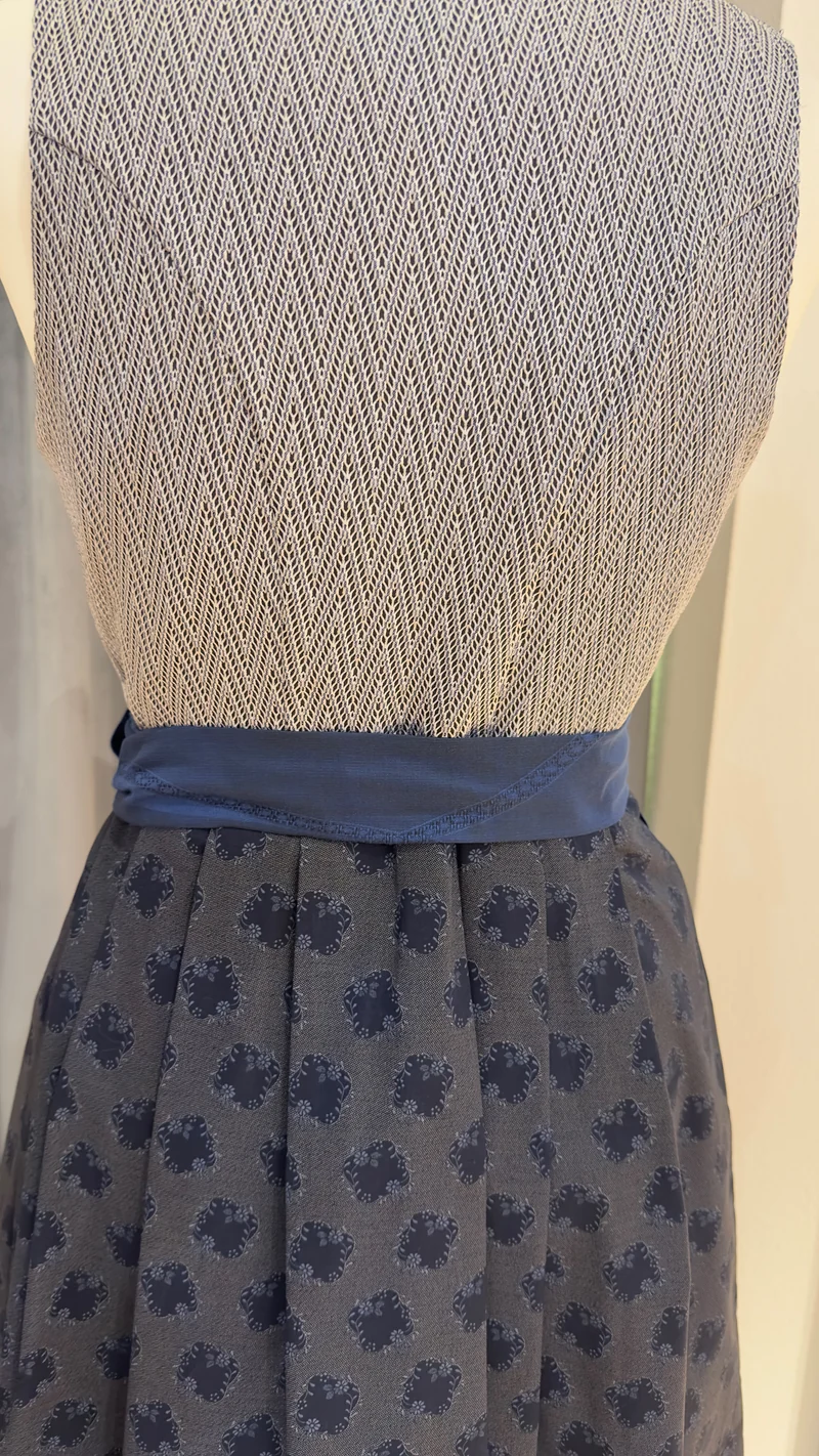 Dirndl Goldstich grau/blau 75cm