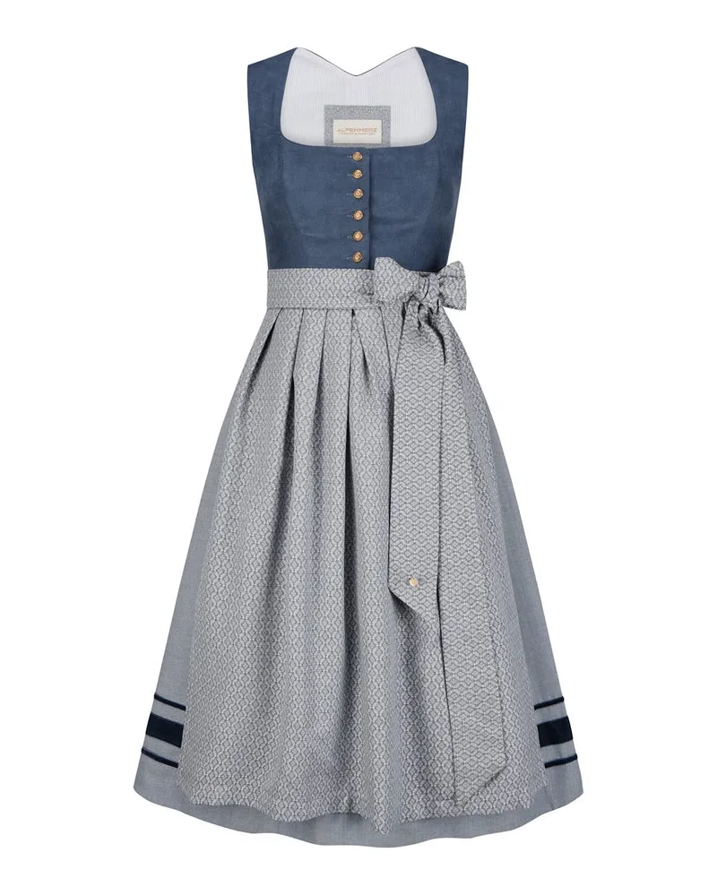 Dirndl Nila mit abnehmbarem Flügelarm