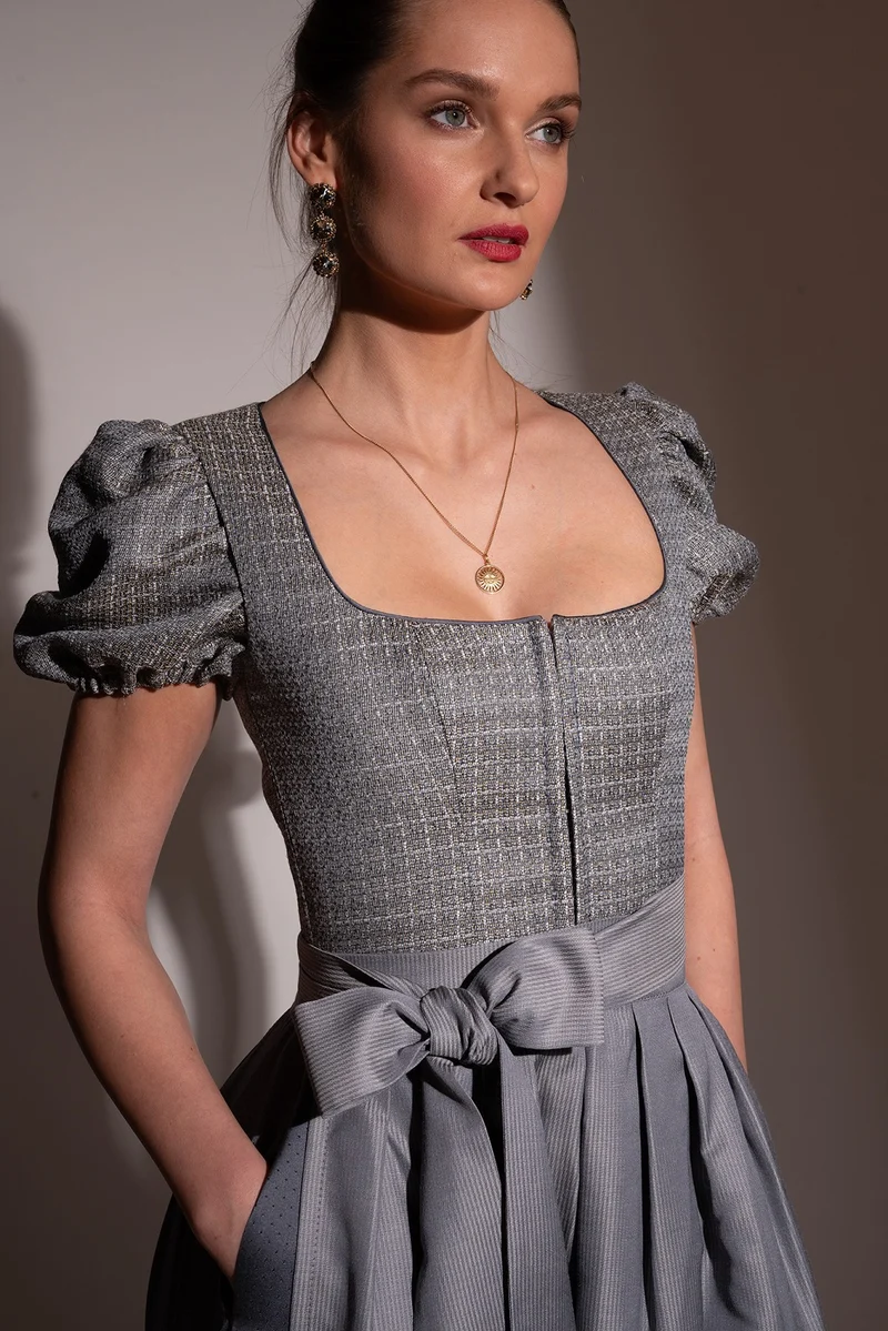 Dirndl Feline · 80cm