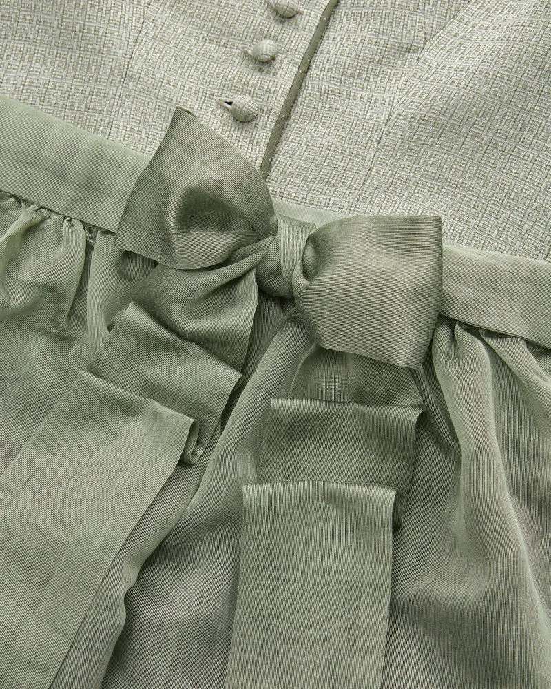 Dirndl Greta mit Knopf