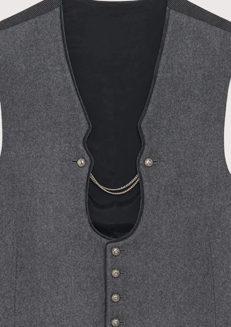 Rustic Trachten Vest – Traditional Yet Timeless