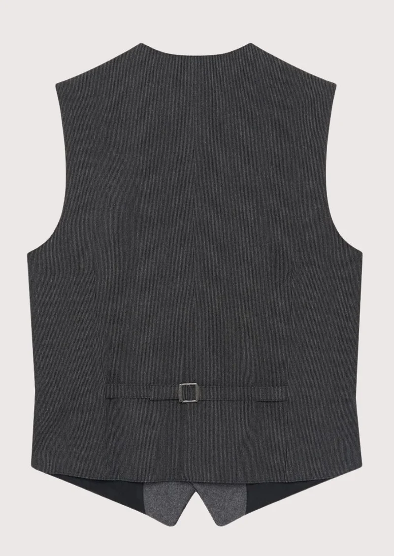 Rustic Trachten Vest – Traditional Yet Timeless