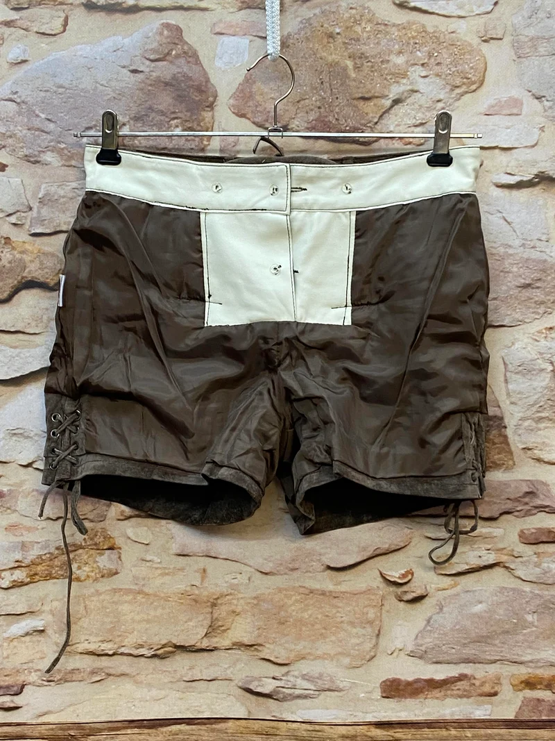 Kurze Vintage Damen Lederhose Waldschütz – Gr. 36