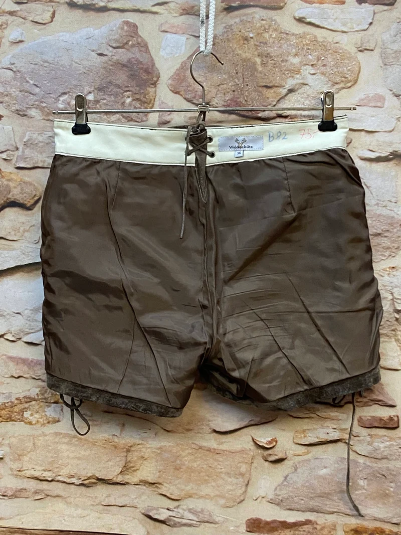 Kurze Vintage Damen Lederhose Waldschütz – Gr. 36