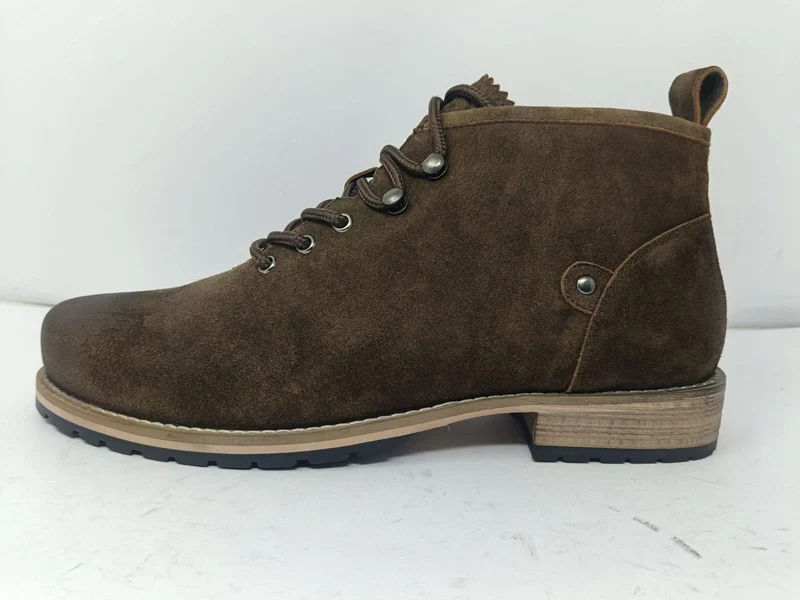 Schuh Manfred