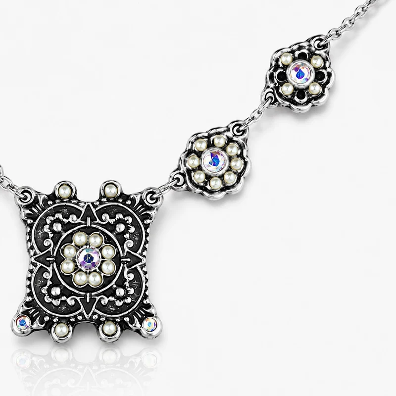 LUISIA® Halskette "Katharina" mit Kristallen von Swarovski®