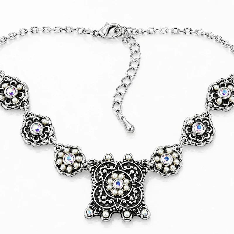 LUISIA® Halskette "Katharina" mit Kristallen von Swarovski®