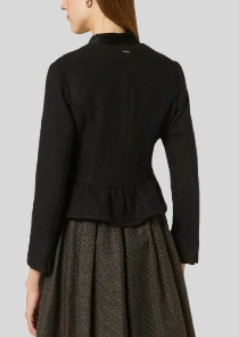 Womens Black Alpine Jacket Fit