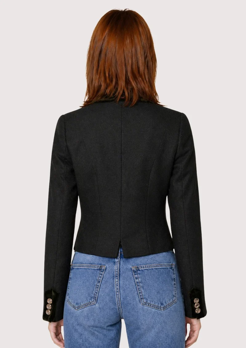 Womens Black Trachten Jacket Fit