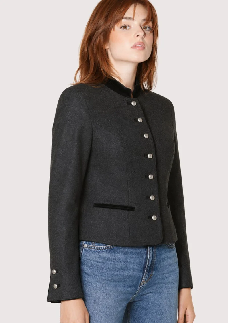Womens Elegant Black Trachten