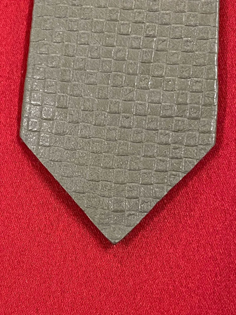 Vintage Lederkrawatte Grau mit Struktur – klassische Herren Krawatte