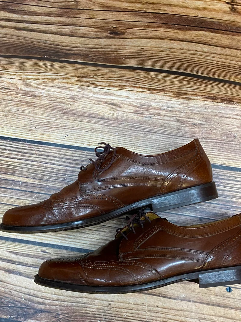 Vintage Bentley Lederschuhe Braun mit Lochmuster