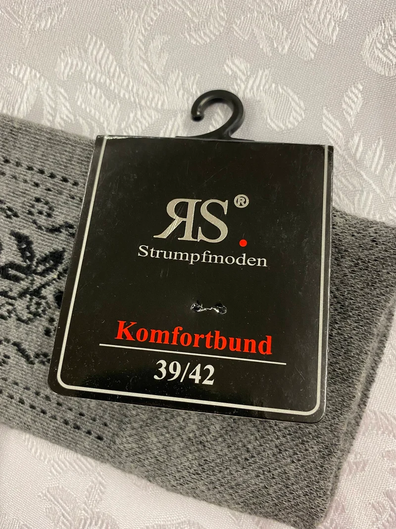 Graue Kniestrümpfe mit Muster 20er Jahre