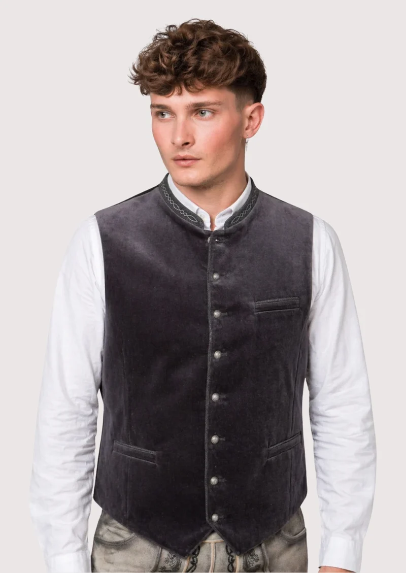 Durable & Breathable Trachten Vests for Summer Festivals
