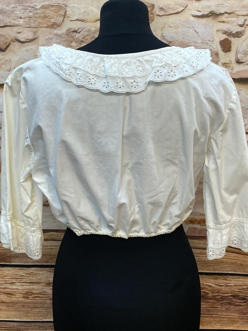 Dirndlbluse weiß - Rüschenkragen – Gr. 44