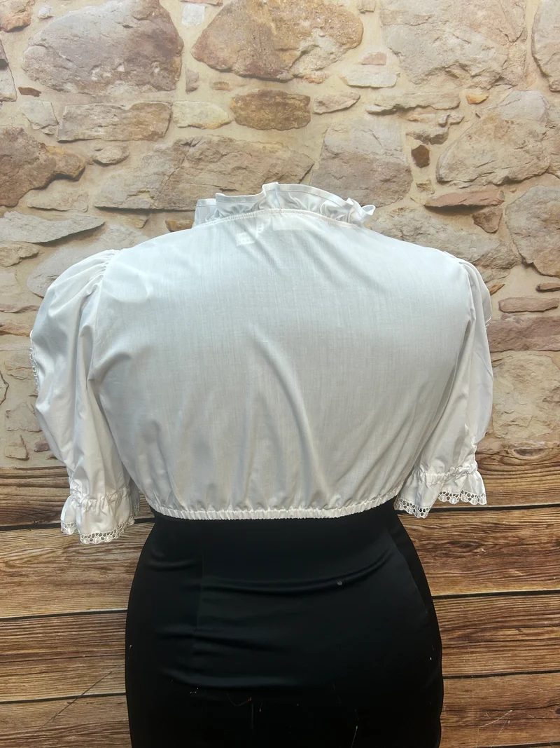 Vintage Dirndlbluse weiß - Häkelspitze, Gr. 48