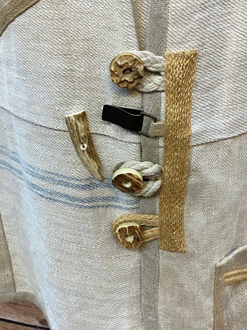 Trachtenweste Leinen beige Vintage mit Knebelverschluss