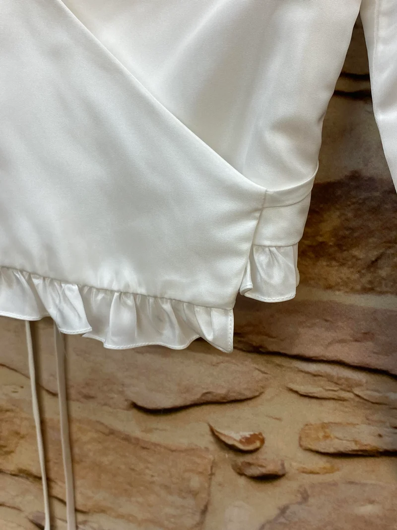 Kommunionjacke Mädchen Weiß mit Rüschen – festliche Bolerojacke Gr. 128