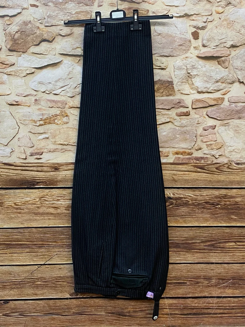 Vintage Stresemannhose Gr. 52 – 100% Wolle, grau/schwarz gestreift
