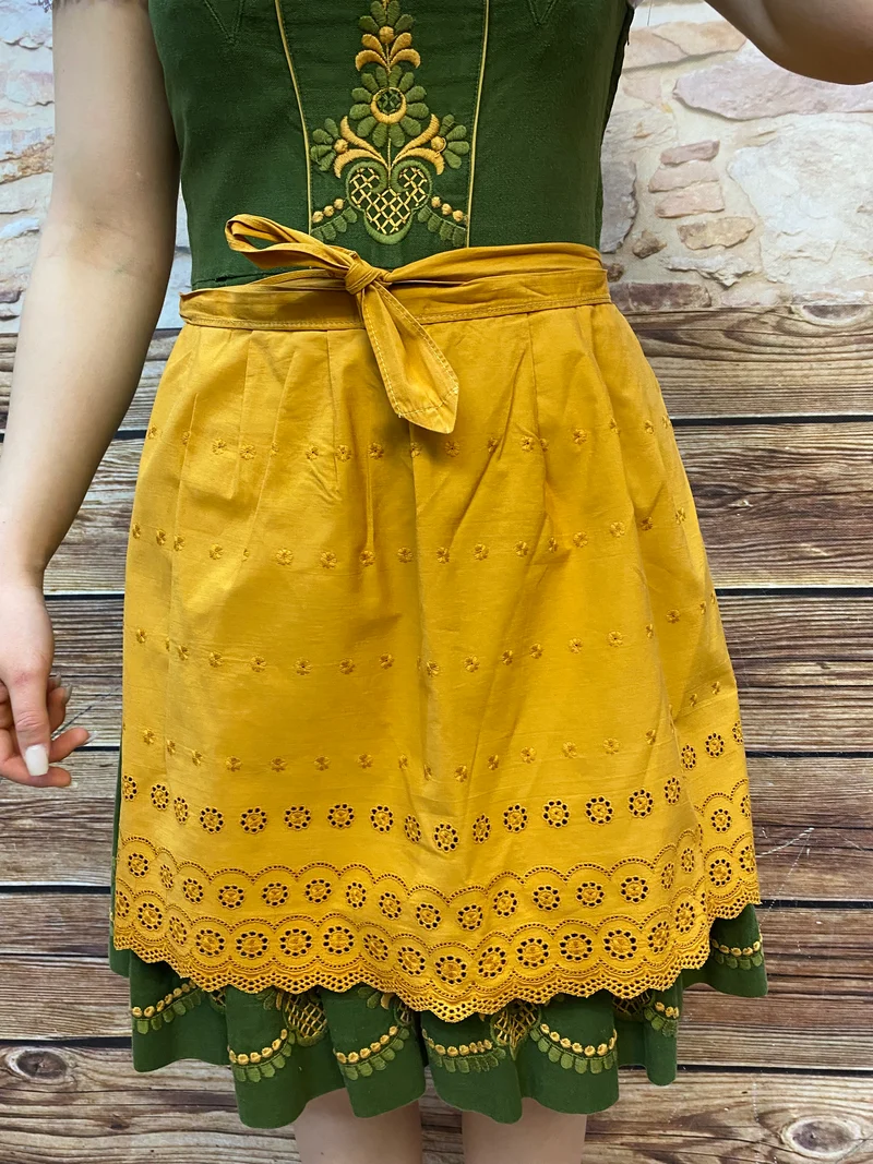 Vintage Dirndl grün - Stickerei, Gr.36