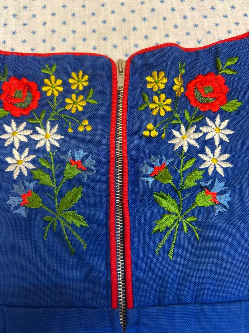 Vintage Dirndl royalblau – kurz, Gr. 38