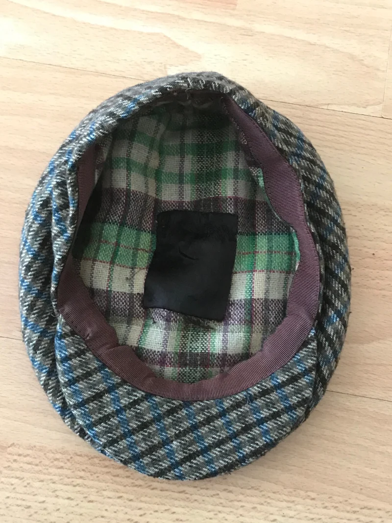 Vintage Schiebermütze im Karo-Muster (Größe 57)