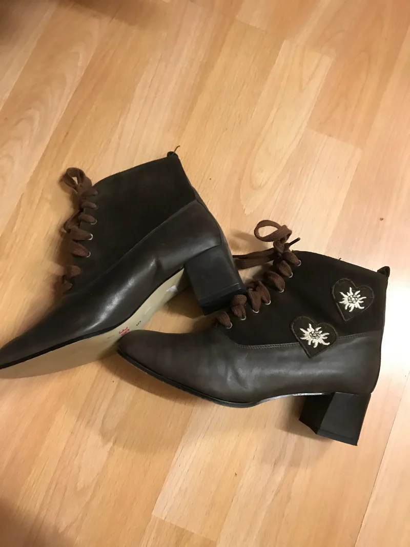 Trachtenschuhe braun – Halbhoch, Gr.38