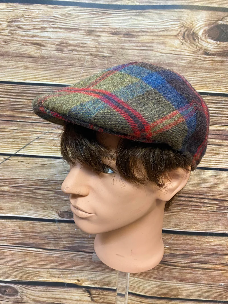Schiebermütze mit passendem Schal im Tartan-Muster, Größe 59