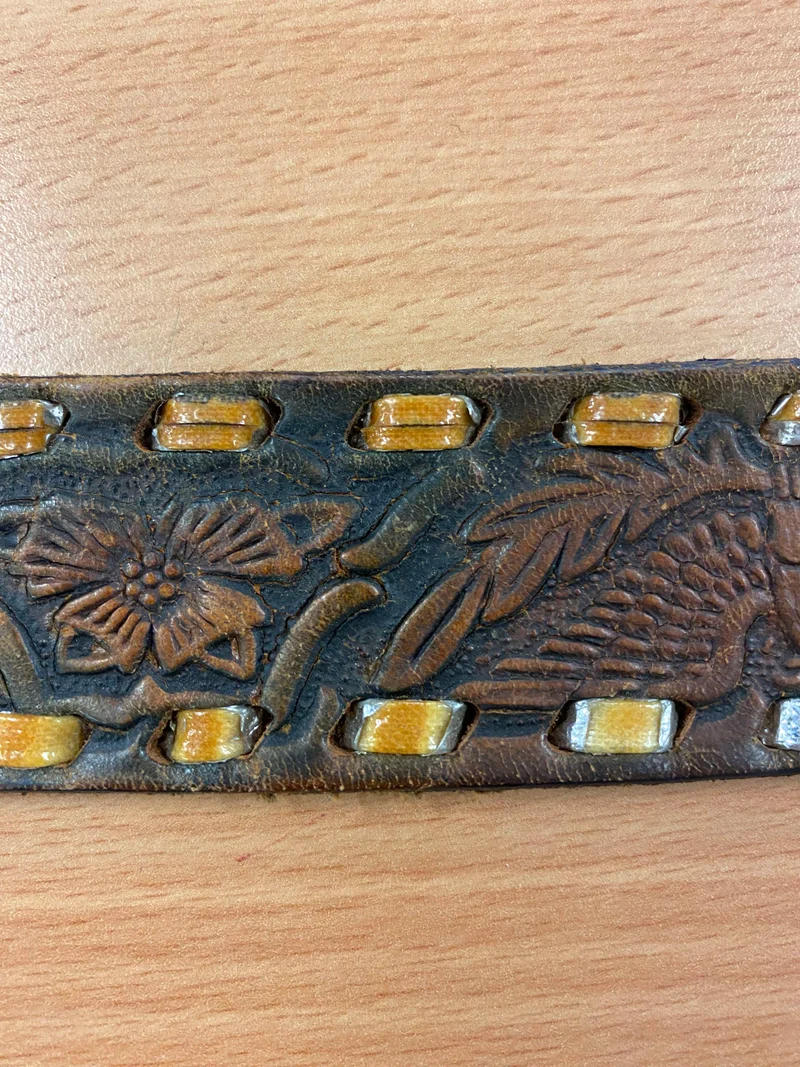 Vintage Leder-Gürtel mit Motorrad-Motivschnalle