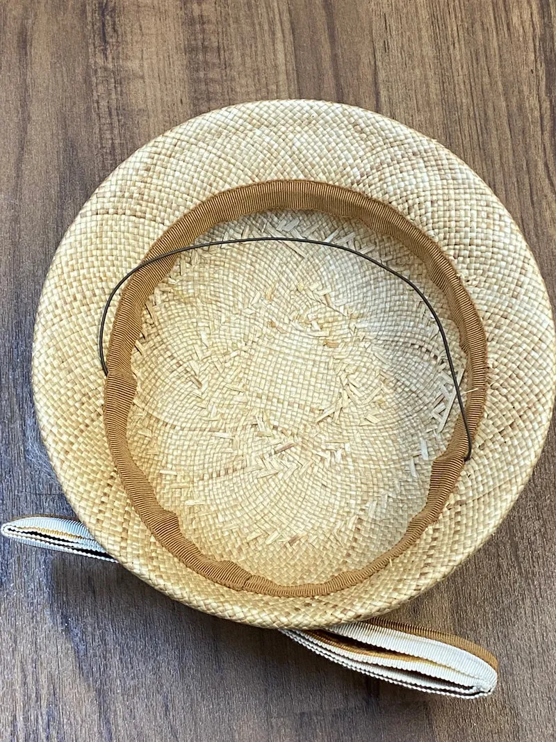 Kleiner flacher Strohhut mit Netz und Zierschleife Damen Hut Vintage