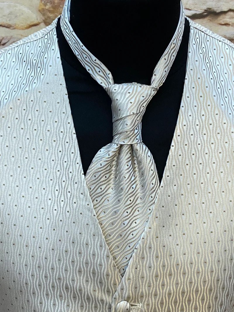 Hochzeitsweste Masterhand elfenbein Set Plastron Gr. 48 elegant