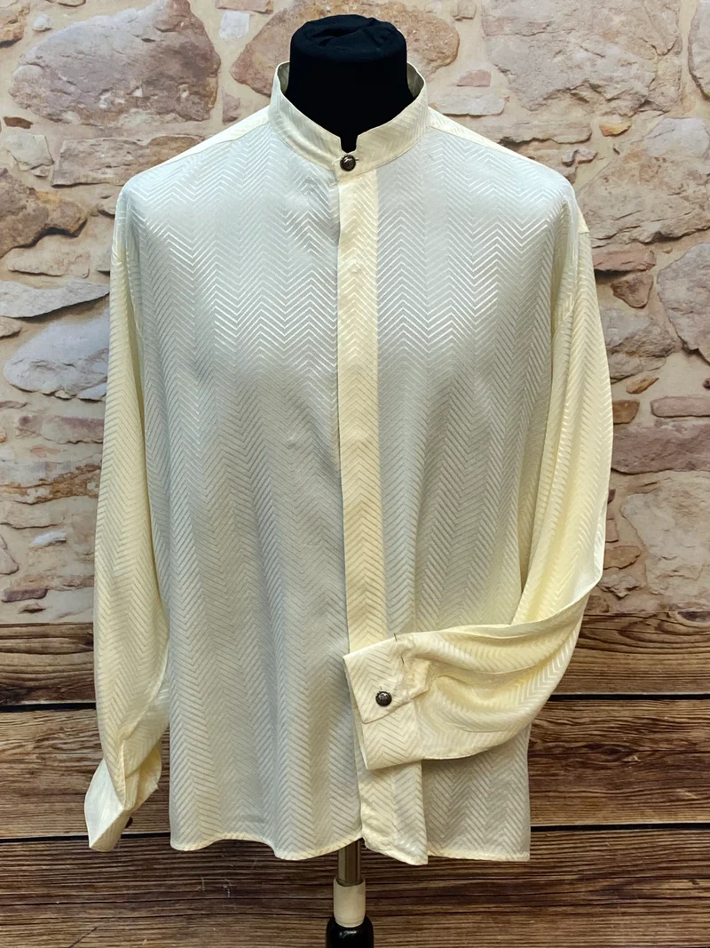 Elegantes Vintage-Hemd mit Stehkragen – Creme, Gr. 43