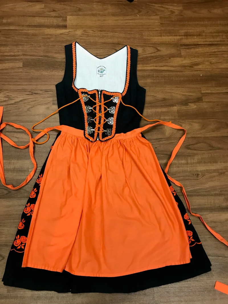Vintage Dirndl schwarz orange bestickt 70er Jahre Gr. 32