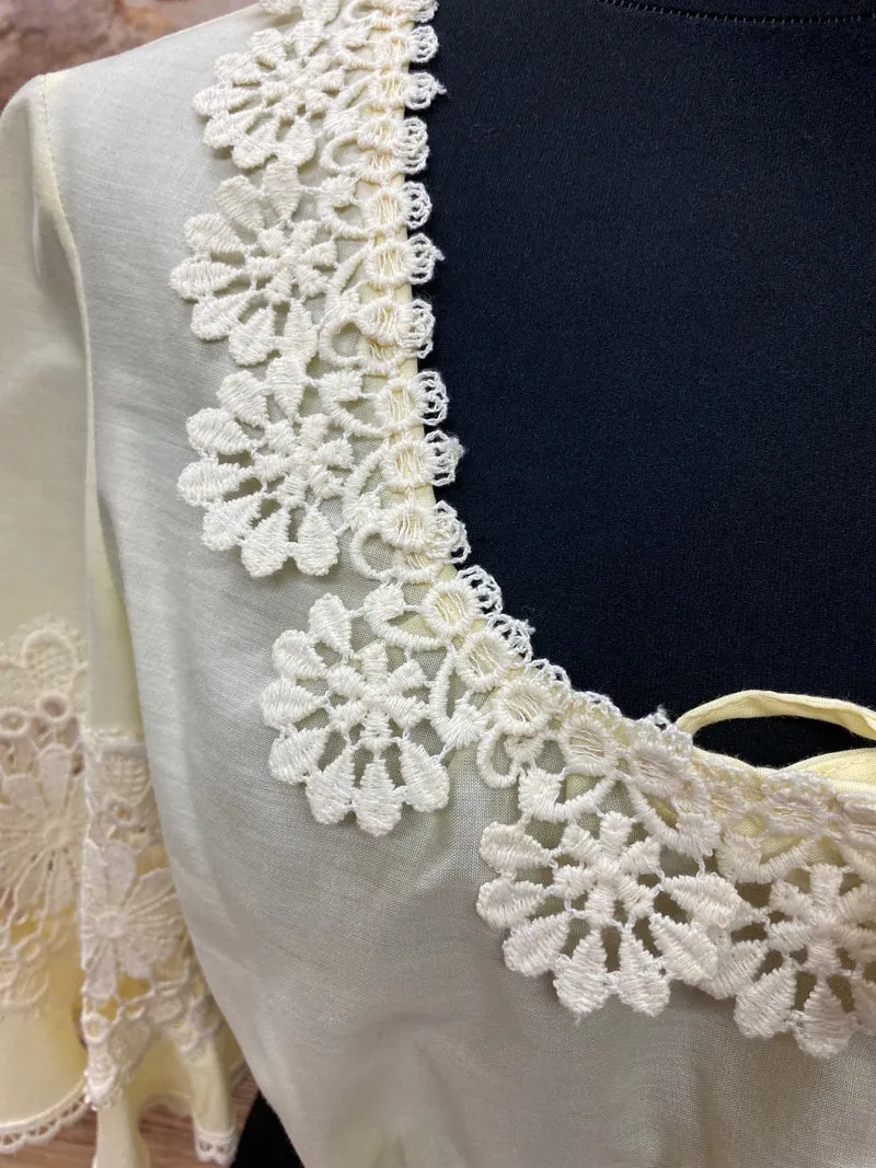 Vintage Dirndlbluse creme - 1970er Jahre, Gr.44