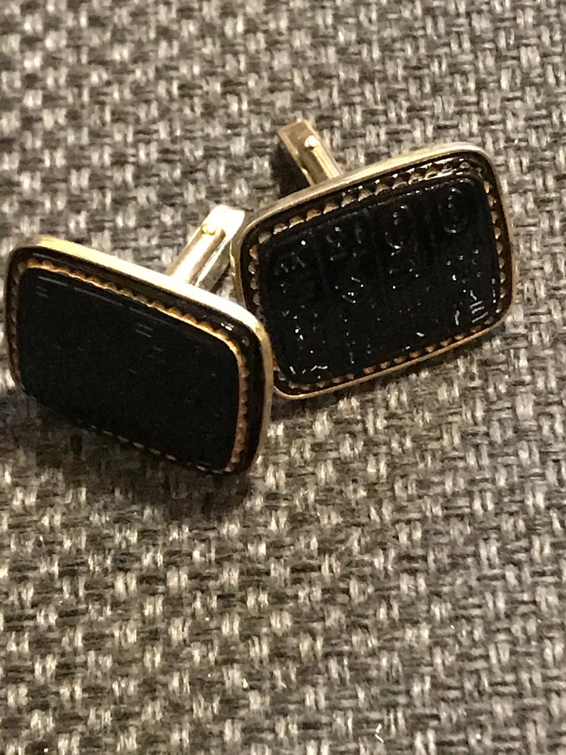 Vintage Manschettenknöpfe Gold mit schwarzem Stein – elegante Herren Accessoires