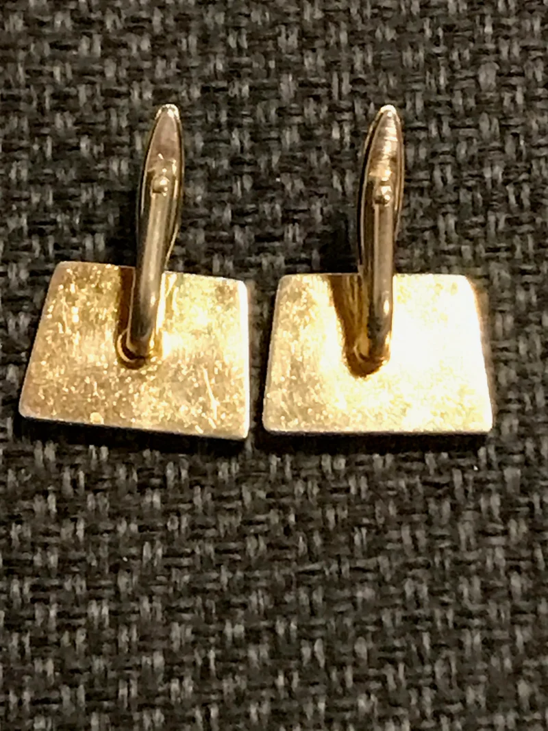 Vintage Manschettenknöpfe Gold mit rotem Stein – elegante Herren Accessoires im Retro Stil