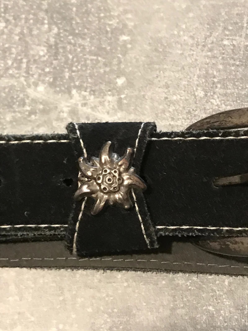 Trachtengürtel mit kleiner Tasche in Dunkelbraun