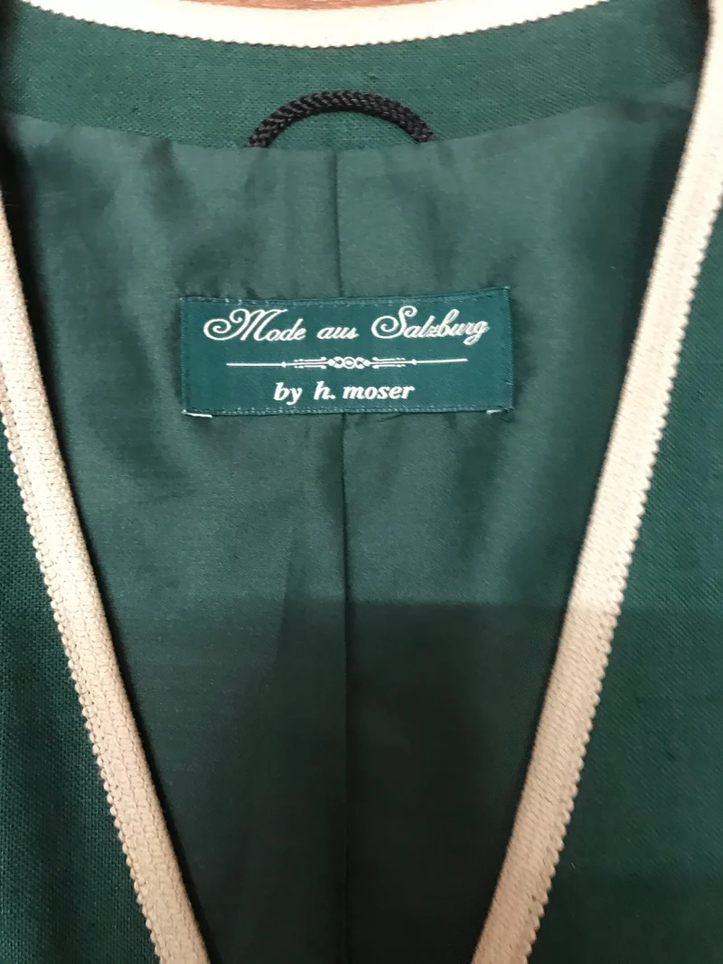 Vintage Trachtenweste Grün-Beige mit Jagdmotiv · Made aus Salzburg · Gr. 56